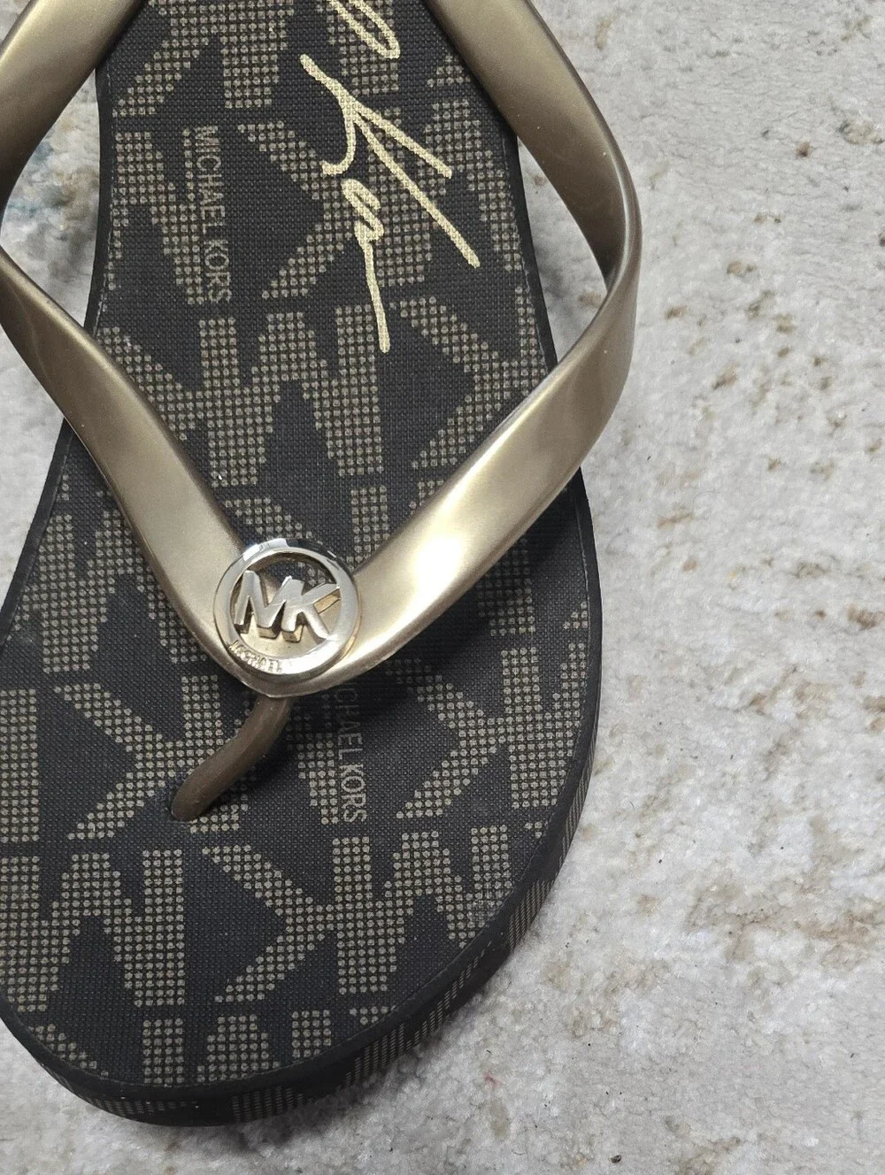 NWOT Michael Kors Black Footbed Flip Flops with Gold Straps